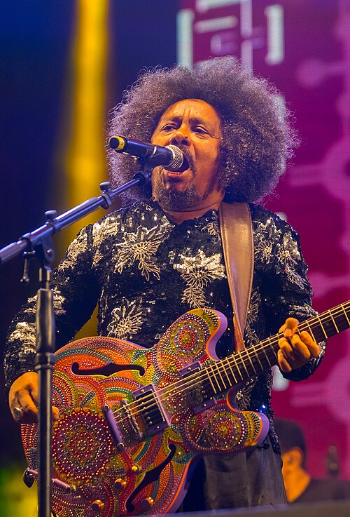 Chico César